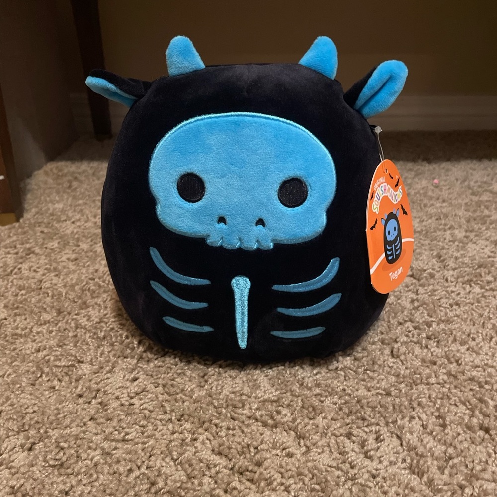 8” Teagan the skeleton cow squishmallow